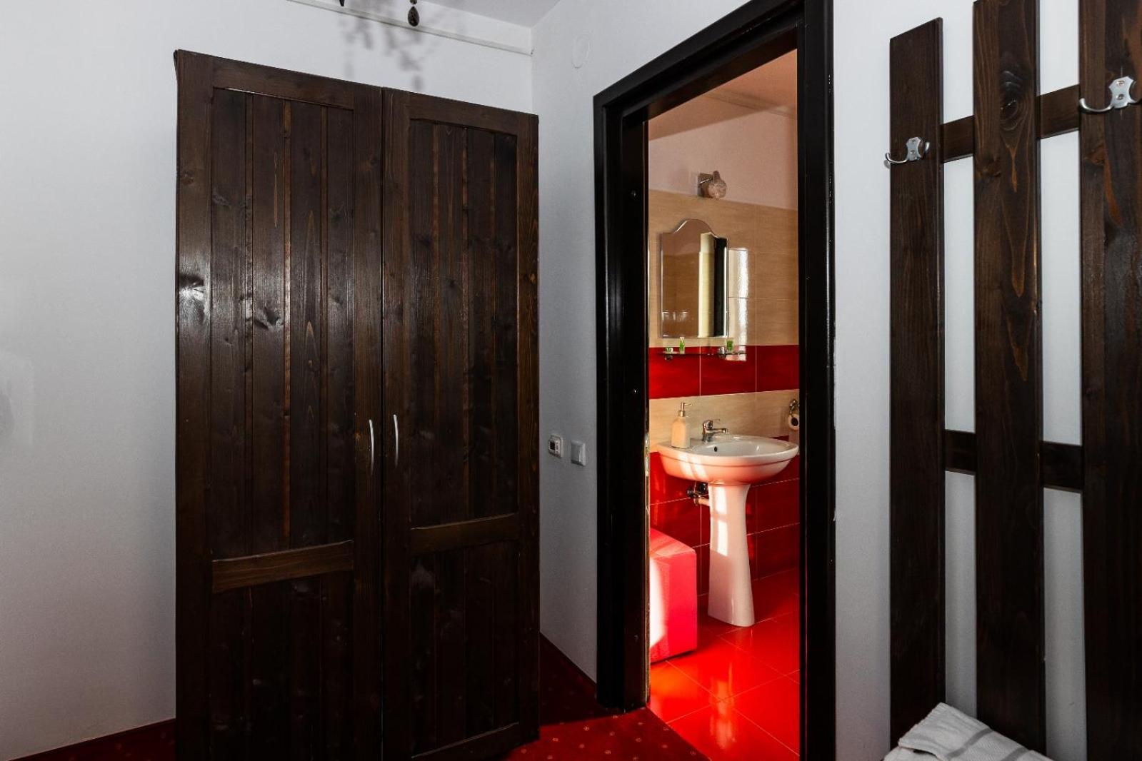 Vila Luca-Hotel Şirnea Buitenkant foto