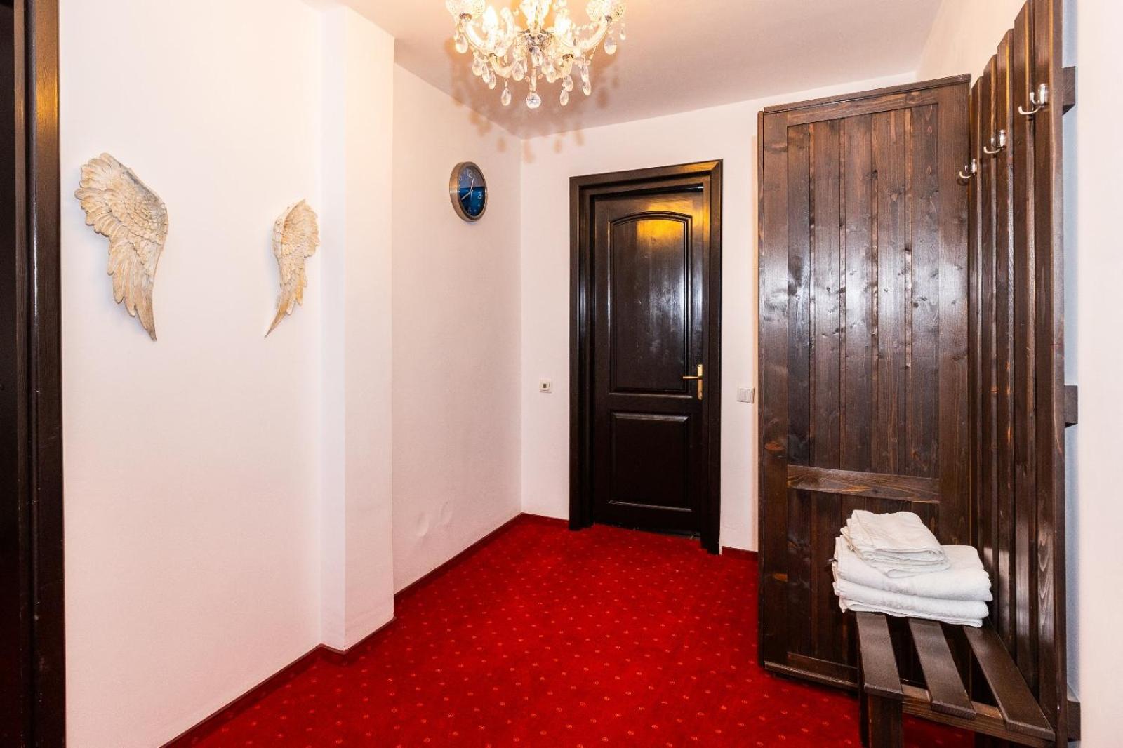 Vila Luca-Hotel Şirnea Buitenkant foto