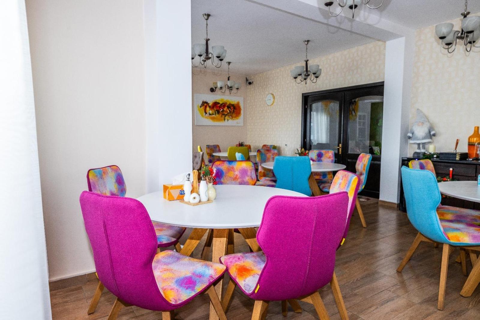Vila Luca-Hotel Şirnea Buitenkant foto